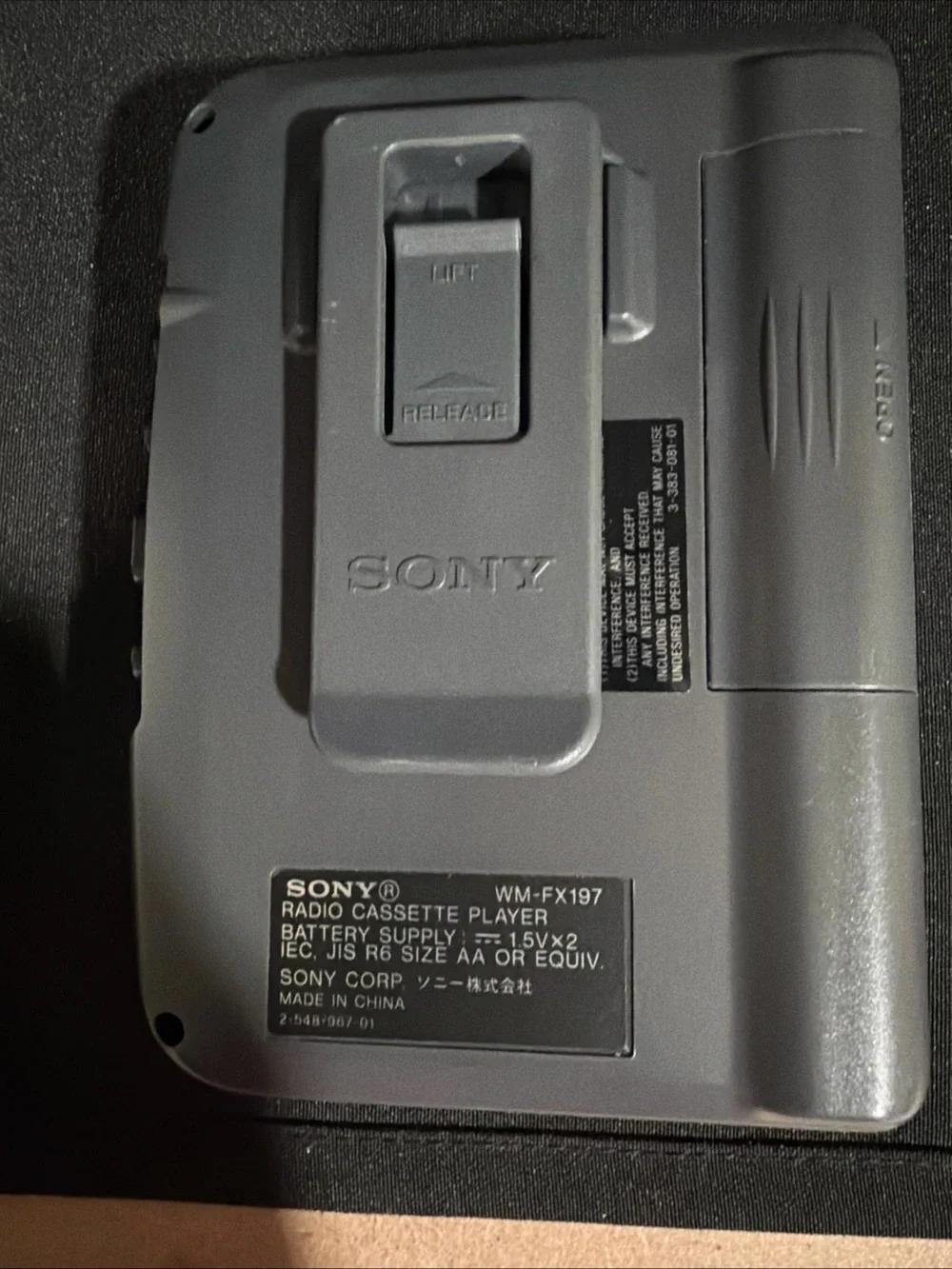 Sony Walkman WM-FX197 Cassette Player & AM/FM Radio Works Great. Tested